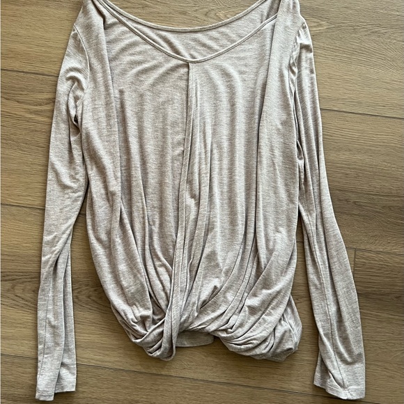 Express Neutral Long Sleeved Open Back Blouse (S) - Picture 2 of 5